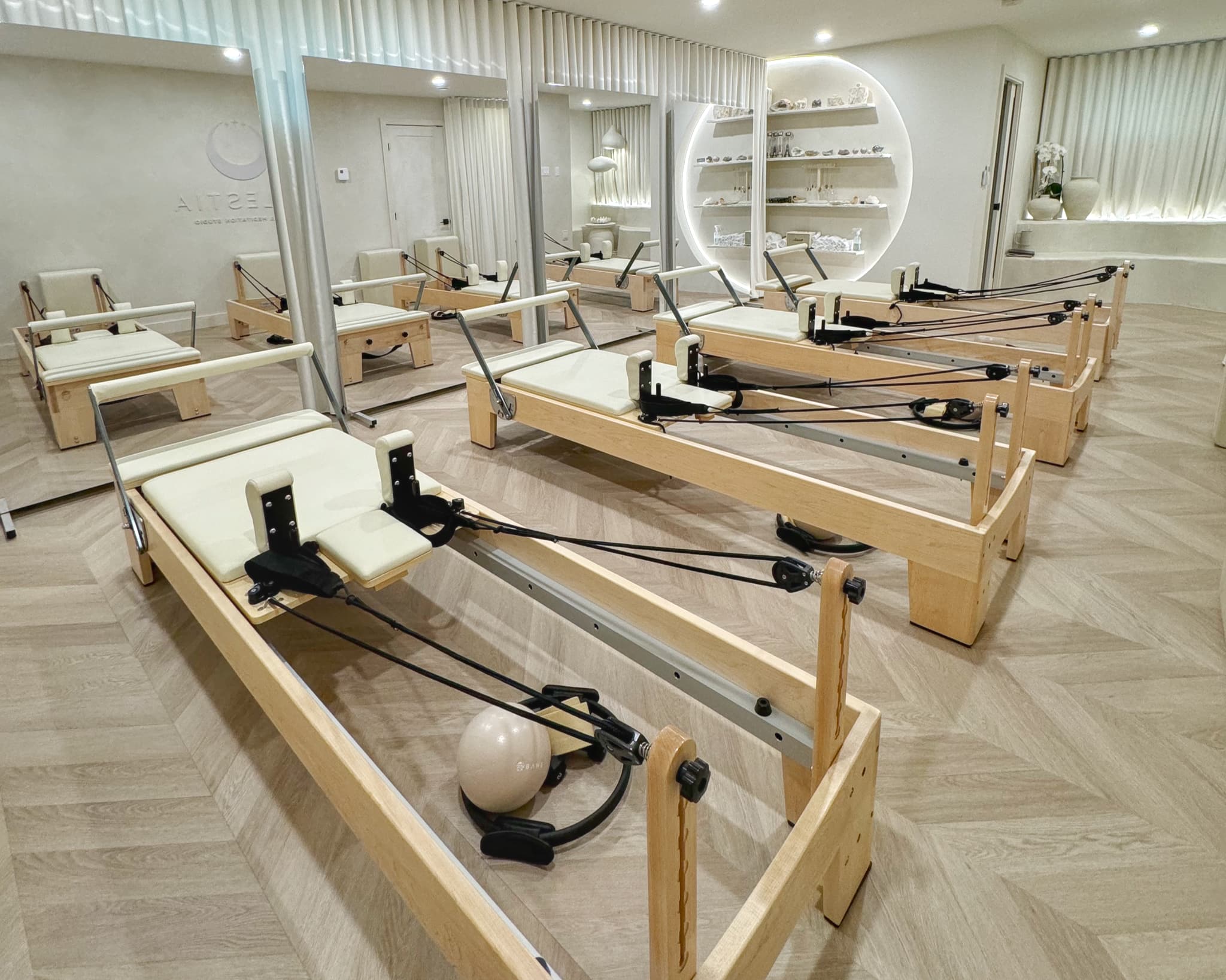Fortus Pilates - Reformers for Studio and Home